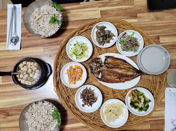  증평 보리밥 한식 맛집 교동식당