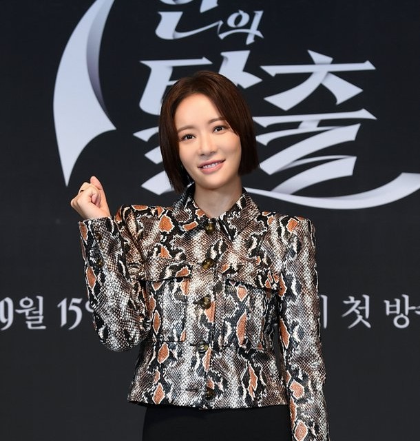 <b>황정음</b> 이영돈 <b>이혼사유</b> 지인들은 알고있었다 sns 댓글화제