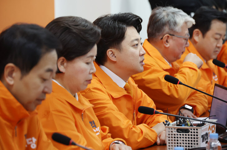 <b>개혁신당</b>, <b>김종인</b> 공관위원장 <b>선임</b>…“중량감 있고 정무 능력... 