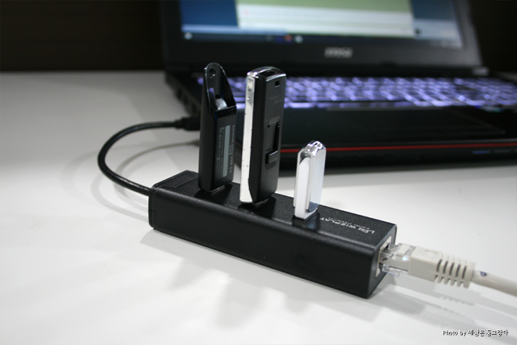  usb3.0 포터와 기가 랜카드 둘다 되는 멀티 허브 위즈플랫 WIZ-HR34
