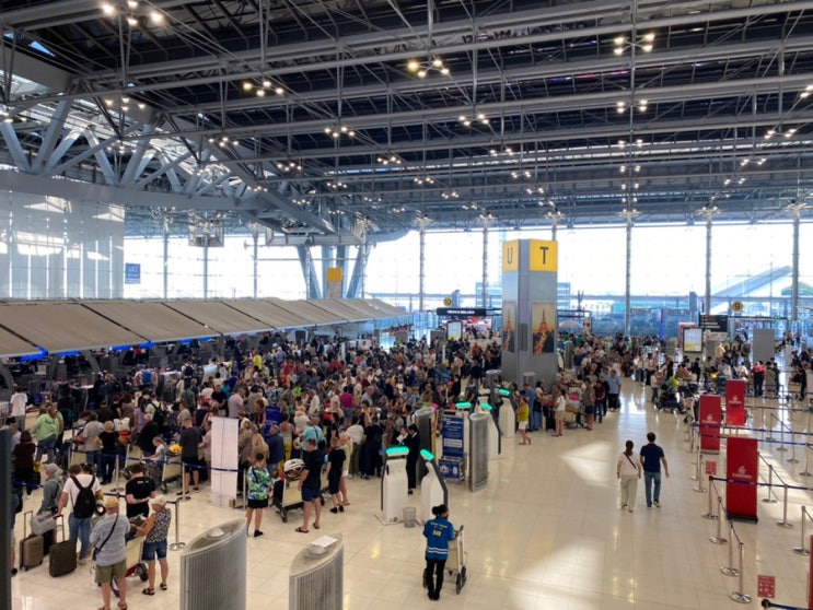  방콕시내 호텔에서 수완나품공항 그랩타고, 아침은 에어프랑스라운지 pp카드 이용