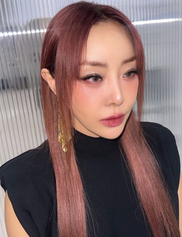 '결혼 8년차' 나르샤, 쇼윈도 부부 됐다..."이혼 계획? 아직 없어" '결혼 8년차' 나르샤, 쇼윈도 부부 됐다..."이혼 계획? 아직 없어"
