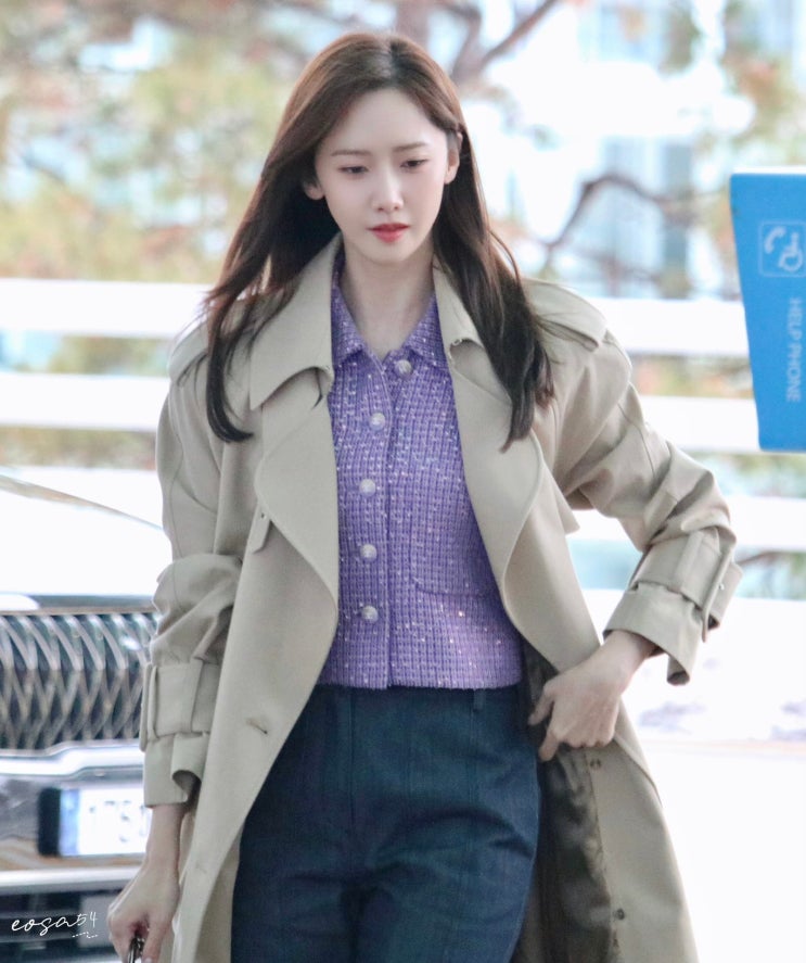 샤넬 미니 박스백 들고 봄의 여신된 <b>임윤아</b> 태국 방콕 <b>팬미팅</b>... 