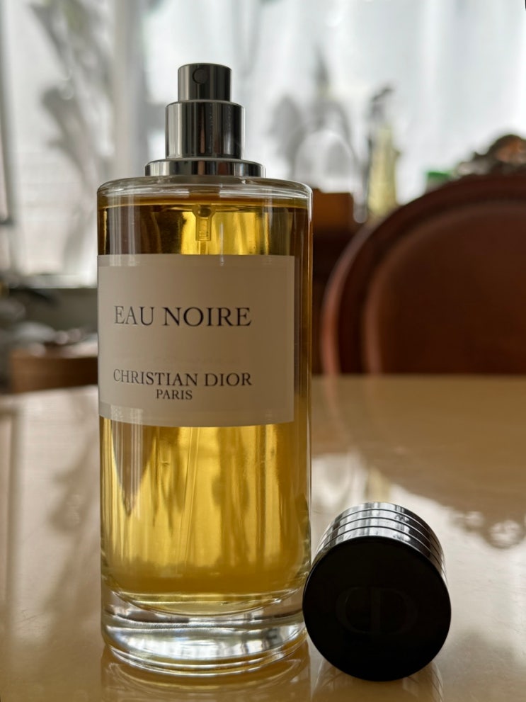 디올 향수 라 콜렉시옹 프리베 - 오 누와르 [리뷰 / 후기] Dior Eau Noire