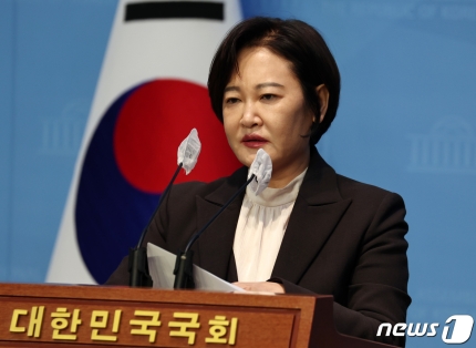 <b>이수진</b> "<b>이재명</b> 지지자들 막말…이러니 주변 사람들이 극단 선택"