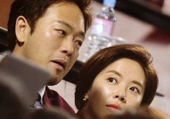 황정음 인스타 이영돈 이혼 불륜 결국바람 참았지만 폭팔한 황정음!!
