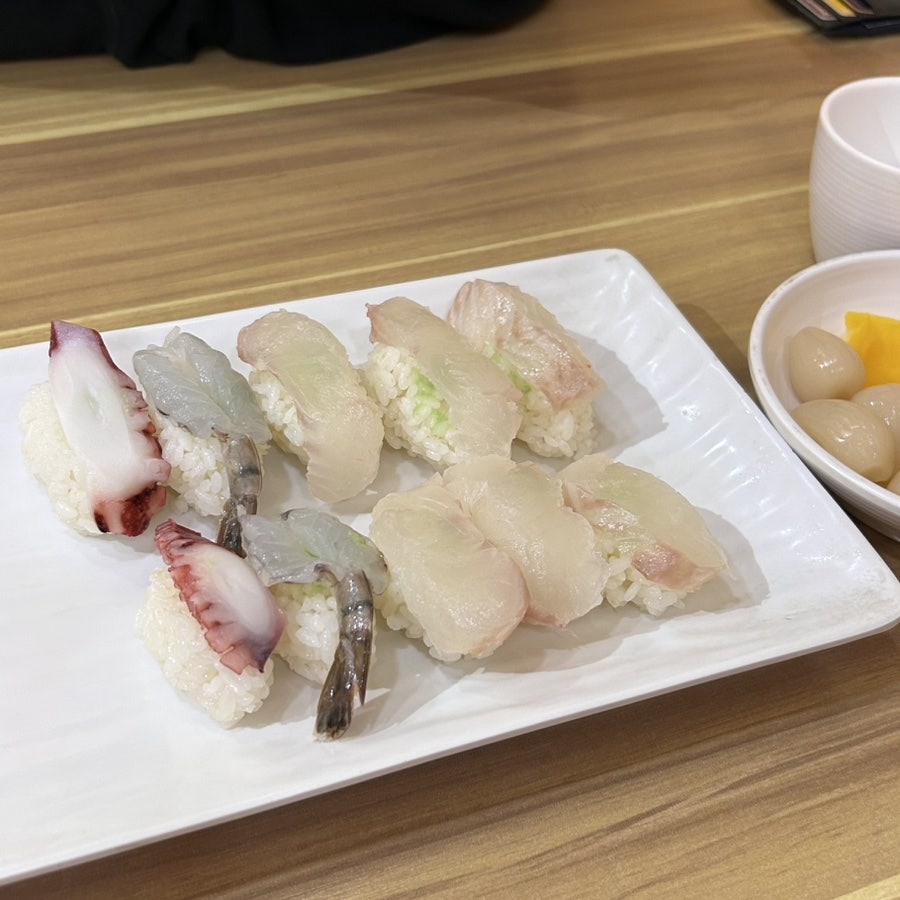 오구팔구초밥&롤 사진 6