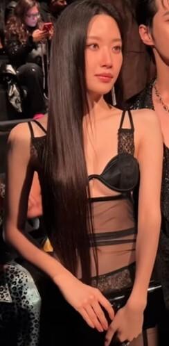 <b>문가영 파격 란제리</b> 패션 화제 어떻길래?/이슈인팩트