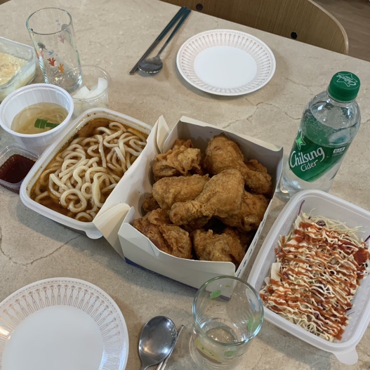  대구 닭동가리 신천시장 치킨 맛집 레트로 분위기 포장마차