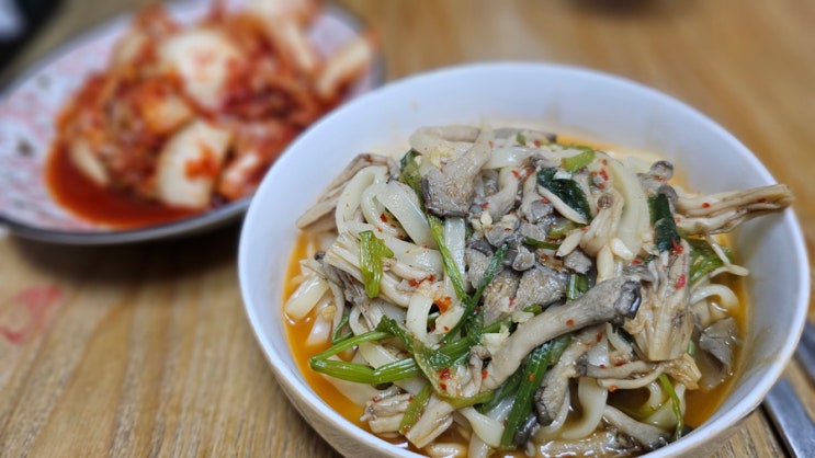  [리뷰] 45년 전통 원조버섯칼국수 "공항칼국수" 2~3인분 밀키트 구매 및 시식기!