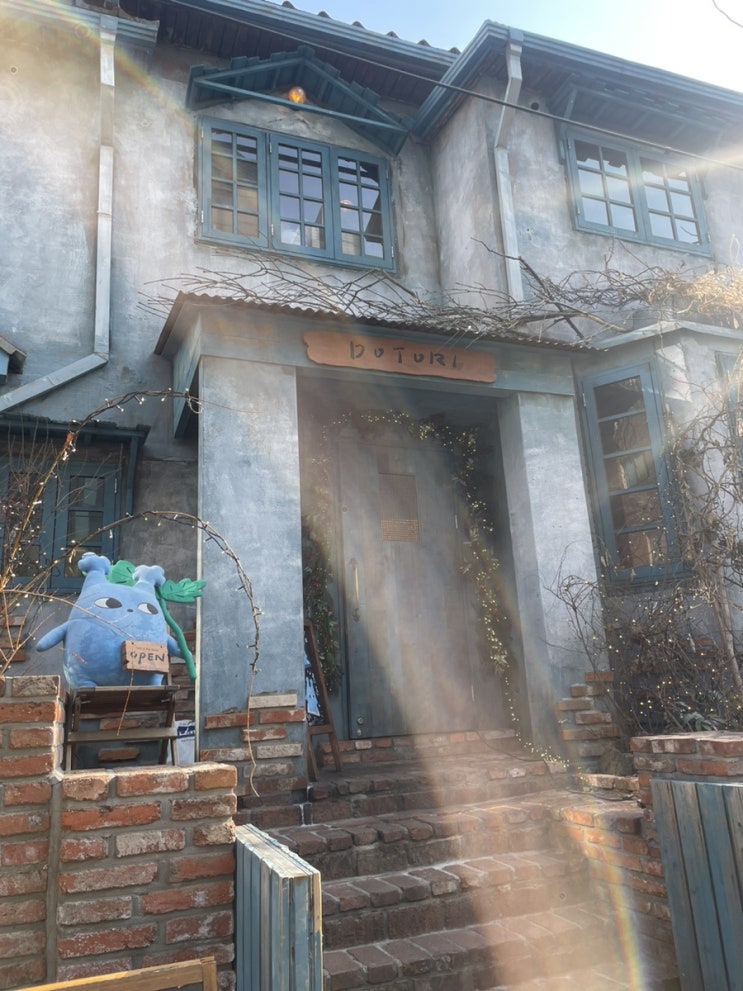  용산 카페 용리단길 핫플 도토리 웨이팅, 솔직후기