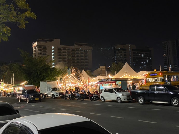  파타야 야시장 추천 런어웨이 야시장 방문기 , Chang Beach Party & Runaway Street Food