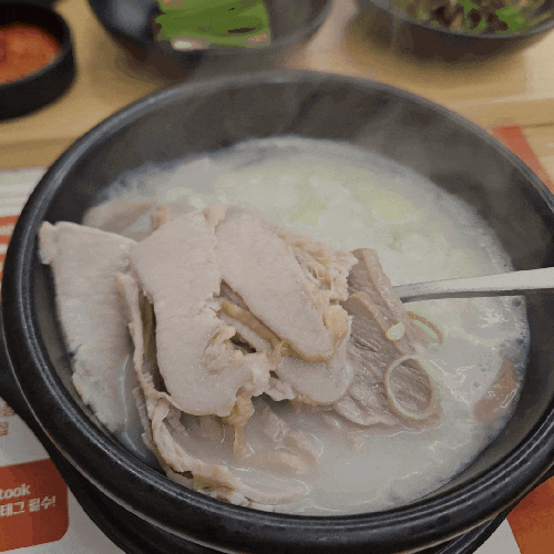 수원매탄동맛집 기울어진뚝배기 수원영통점 국밥맛집 수원매탄동맛집 기울어진뚝배기 수원영통점 국밥맛집