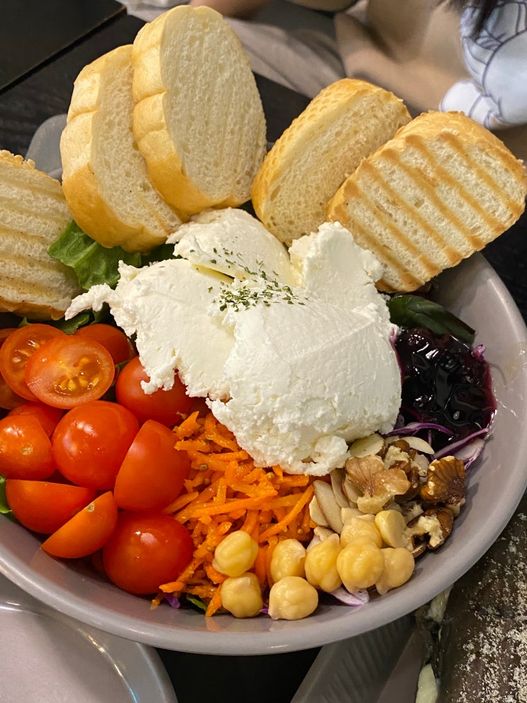  목동역브런치 파니니 맛집 혼밥 점심으로 딱 카페 퀸즈