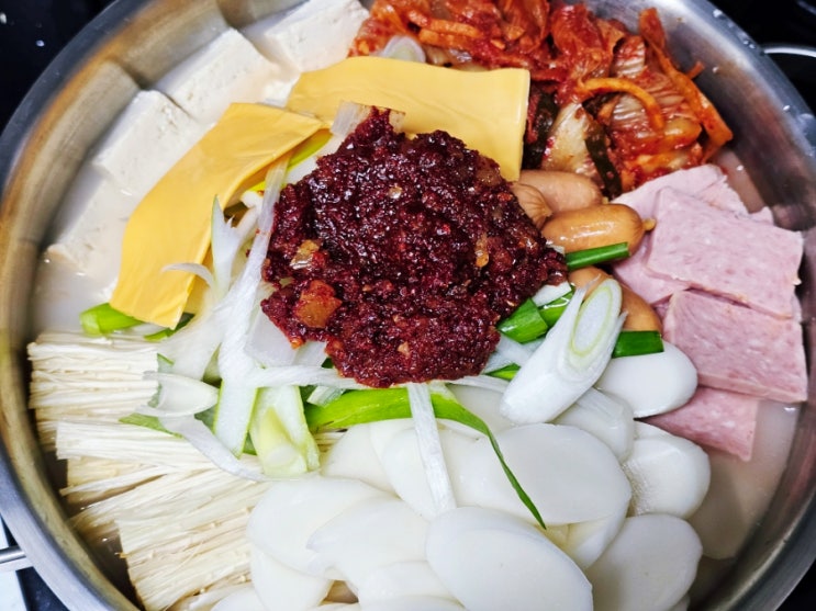  부대찌개 양념과 재료 넘나 맛난 레시피 소개해요