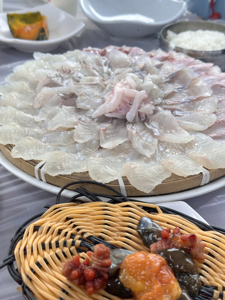  기장 바다가 보이는 아이와 가기 좋은 메뉴 많은 횟집 식당