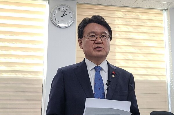 <b>황운하 총선 불출마</b>, 황운하 의원, 불출마 결정