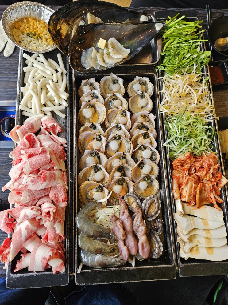  연휴에 가족끼리 바람쐬러 가기 좋은 곳! 오이도 조개브라더스, 셀레브르