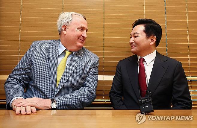 이재명 어쩌나…<b>이천수</b> 이어 <b>인요한</b>도 계양을 <b>원희룡</b> 지원 출격