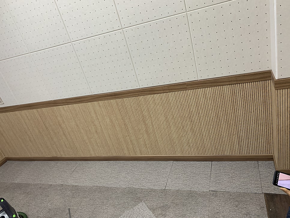 바닥 데코타일 부분 시공 가능한 곳