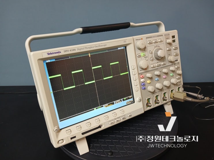  DPO4104(1GHz,4채널) 오실로스코프 Oscilloscope  텍트로닉스  렌탈 및 판매