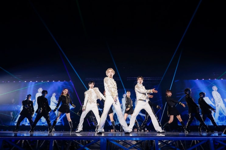 <b>샤이니</b>, 6년 만의 <b>도쿄</b>돔 콘서트 양일 전석 매진 기록하며... 