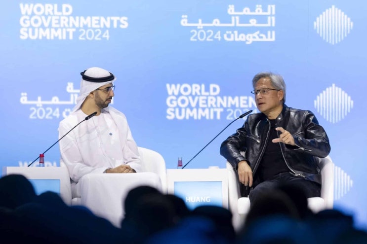 인공지능 혁명, <b>엔비디아</b> <b>젠슨</b>황 CEO와 UAE 최신 인터뷰... 