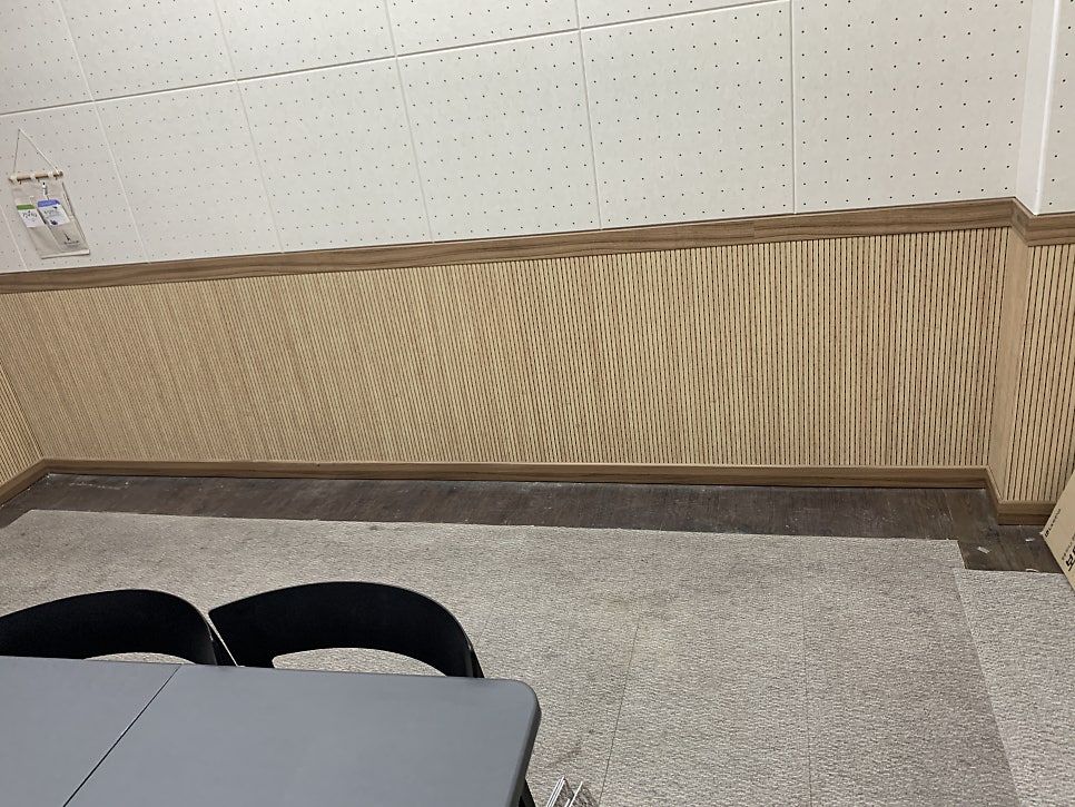바닥 데코타일 부분 시공 가능한 곳