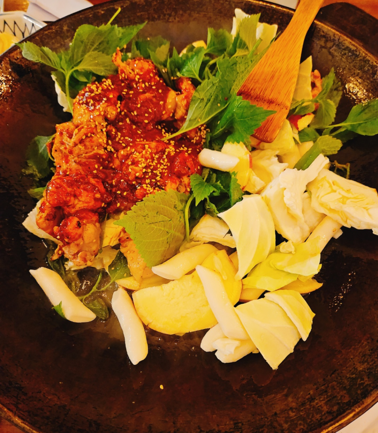  강남 논현역 닭갈비 맛집 "류몽민 학동역점"