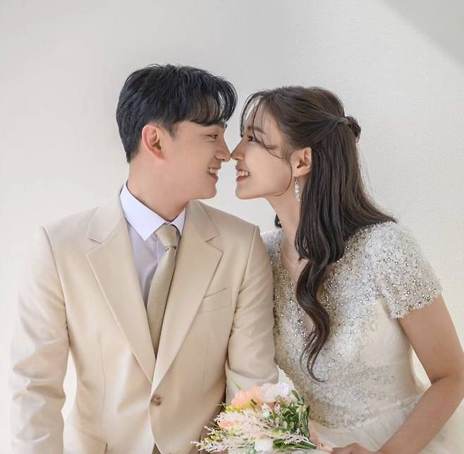 '야구여신' <b>정인영</b>️윤석현, 재혼 1년 만 쌍둥이 임신... 