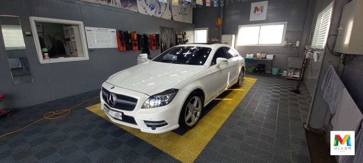  화성 벤츠 CLS 350 흰색 차량 맑은 광택을 원하시나요?