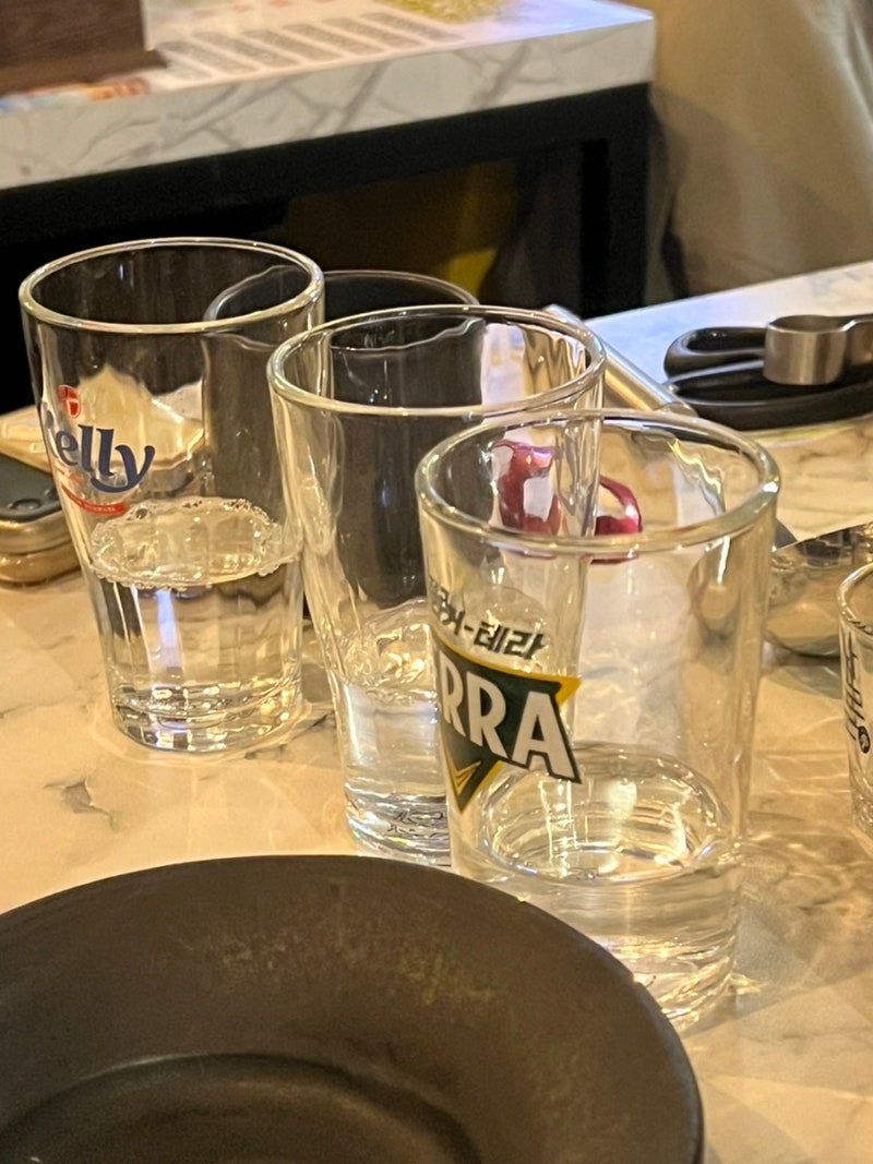 무제한 음료와 고양이 왕국 체험하기, image size:800x1067