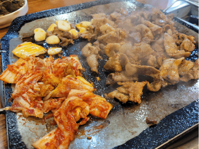  가고싶지 않지만 자꾸 가게되는 마산고기맛집 반달집