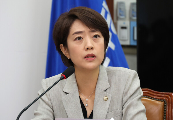 더불어민주당, ‘계파 갈등 폭발...<b>임종석</b> 컷 오프에 집단 행동... 