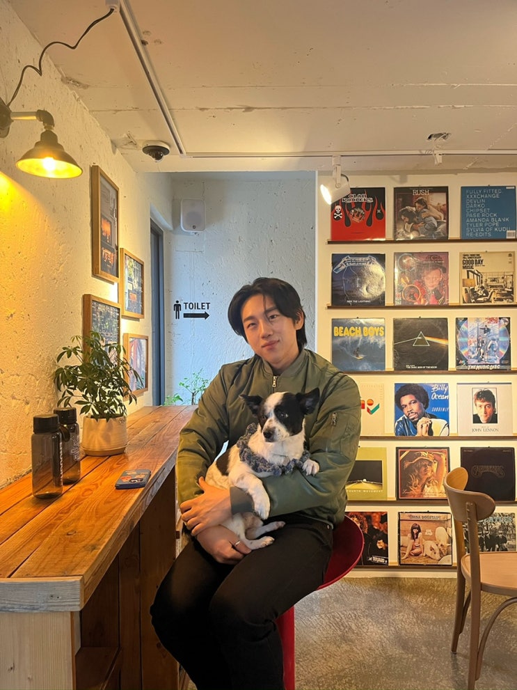  (경기/양평) 애견동반가능카페 가족여행 캠퍼에게도 힙한 에이치라운지 하이브로우타운카페 [하이브로우]