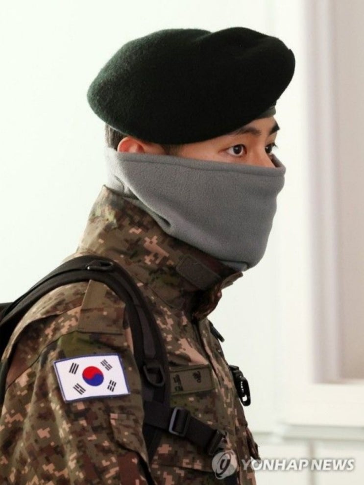 <연예가핫이슈> BTS 뷔, 특수임무대 나영석 PD 됐다 "간부 사인 5장 조교·2장 제한" <연예가핫이슈> BTS 뷔, 특수임무대 나영석 PD 됐다 "간부 사인 5장 조교·2장 제한"
