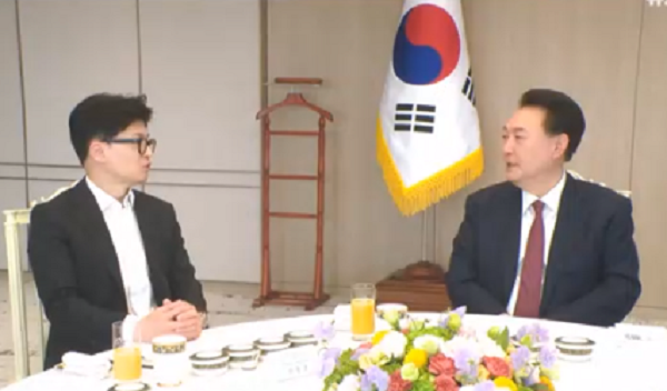 국민의힘, 권성동 <b>이철규</b> 등 '윤핵관' 단수<b>공천</b>..."무감동 <b>공천</b>... 