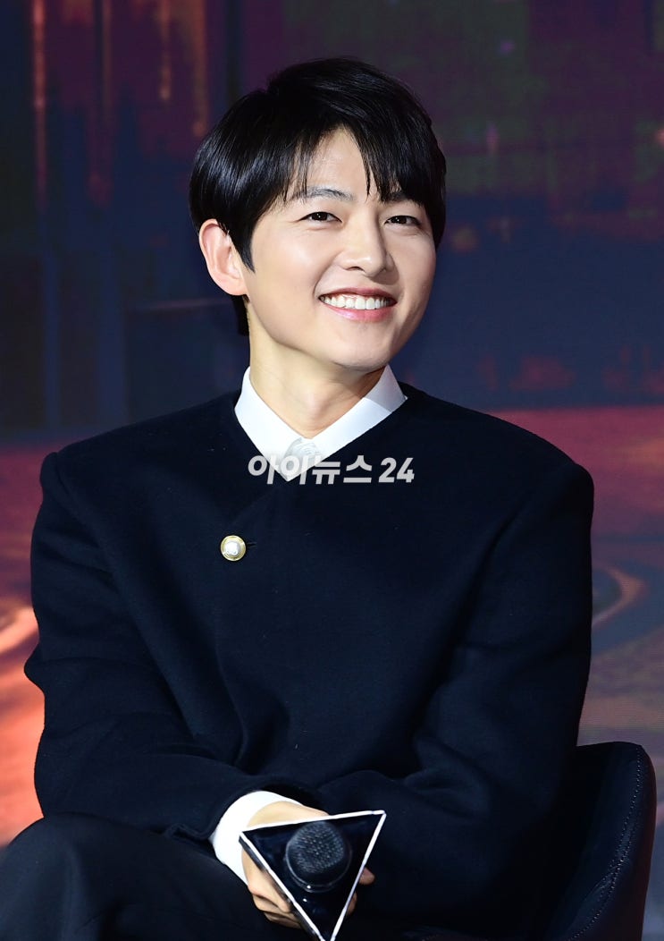[<b>송중기</b>]  '로기완'(My Name is Loh Kiwan/<b>감독</b> <b>김희진</b>)... 