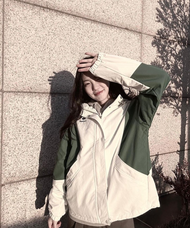  신학기 20대 여자 대학생에게 노트북도 거뜬히 들어가는 사이즈의 가방 브랜드로 르꼬끄 백팩 추천 w. 신예은
