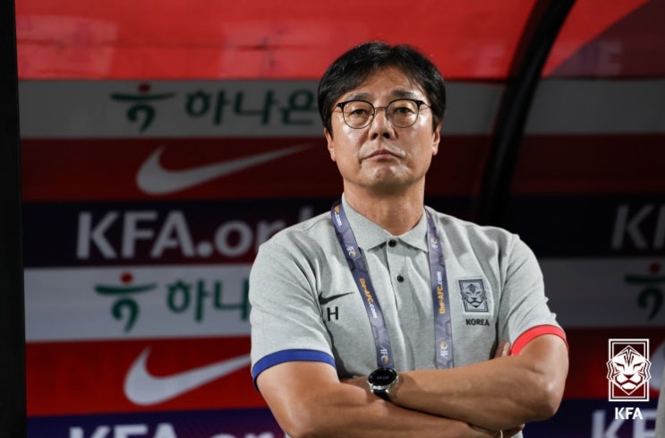  국가대표팀 임시감독에 황선홍 현 올림픽대표팀 감독 선임!! 왜 감독에게 책임을 넘기는 것일까?