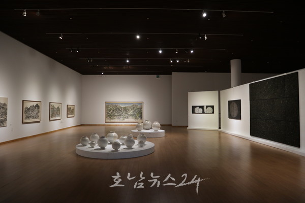  ‘전통, 잇다 가로지르다’ 무안군오승우미술관 2024년 첫 기획전 개최