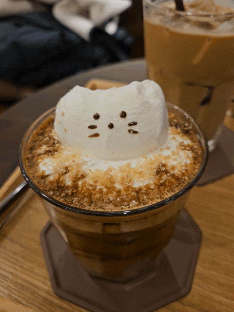  [수지 신봉동 카페] 용인에 위치한 쿠키 맛집, 고소한 크림라떼 카페, <고딕커피>