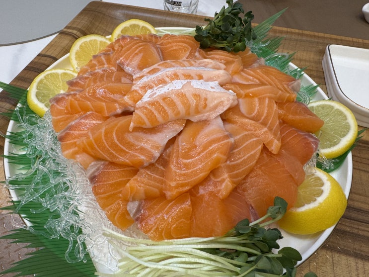  연어초밥, 생연어회 노은동 포장 맛집 "연어집"
