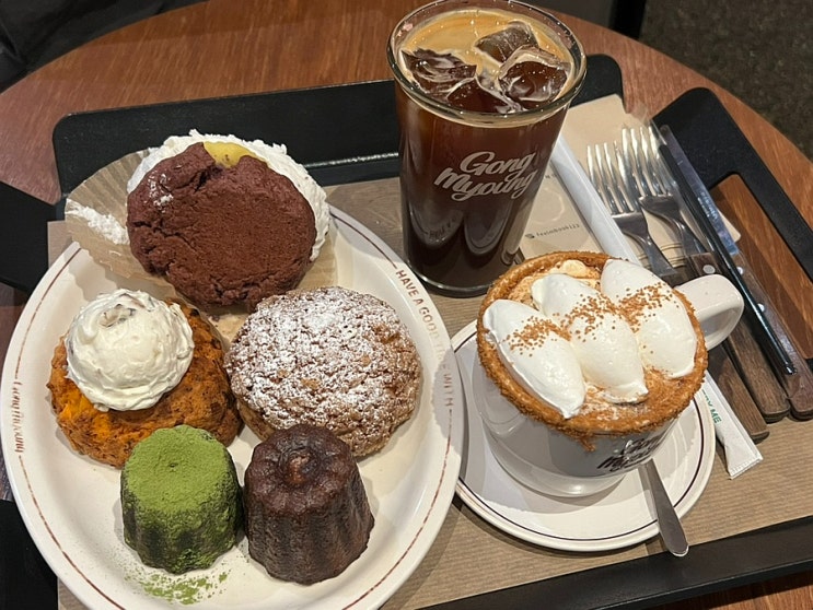  연남동맛집 추천 디저트, 음료, 분위기 다 잡은 카페 공명 연남