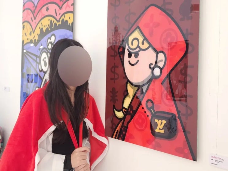  키치온더탭 : 귀엽긴 짱 귀엽다! 강남 전시회 데이트 코스 추천 <서초 부띠트모나코 뮤지엄>