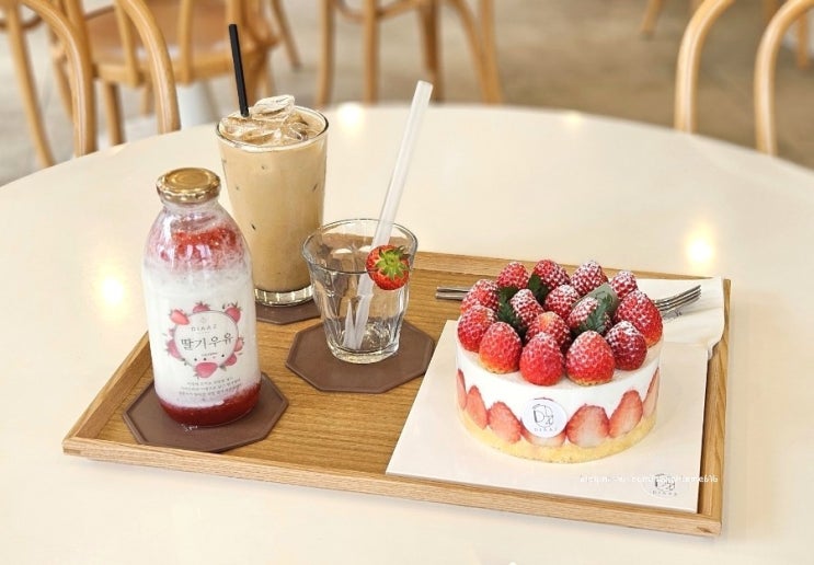  수원 대형 루프탑 카페 디아즈/ 비쥬얼 좋은 케이크 맛도 좋아요