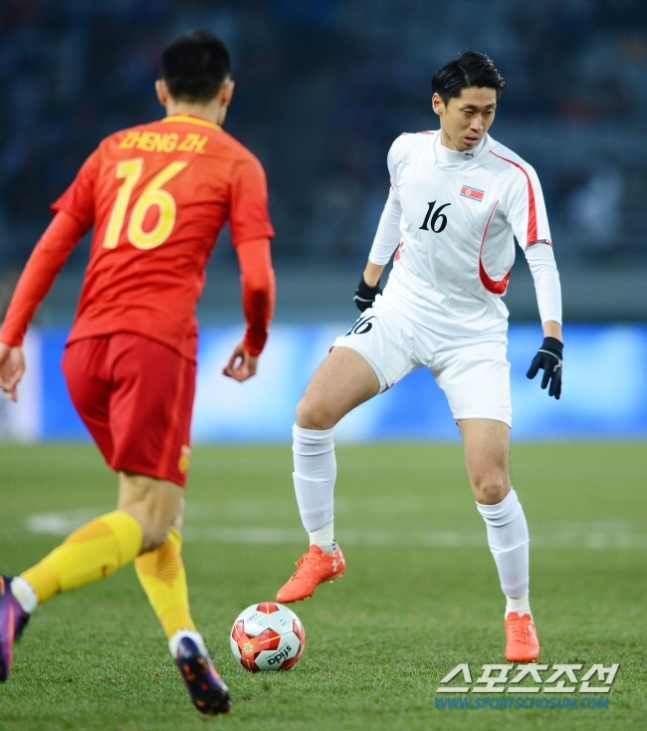 [루머] FC<b>안양</b> 백동규 그립지 않다! 재일교포 <b>북한</b> 국대 <b>리영직</b>... 