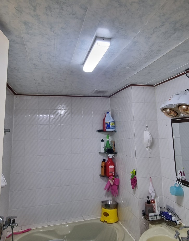 진주 욕실 LED 전등 조명 교체 ( 동신 아파트 2동 )