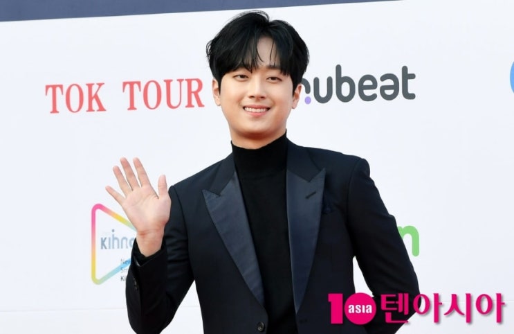 이찬원 .. 2024 <b>유니버설 슈퍼스타 어워즈</b> 출격