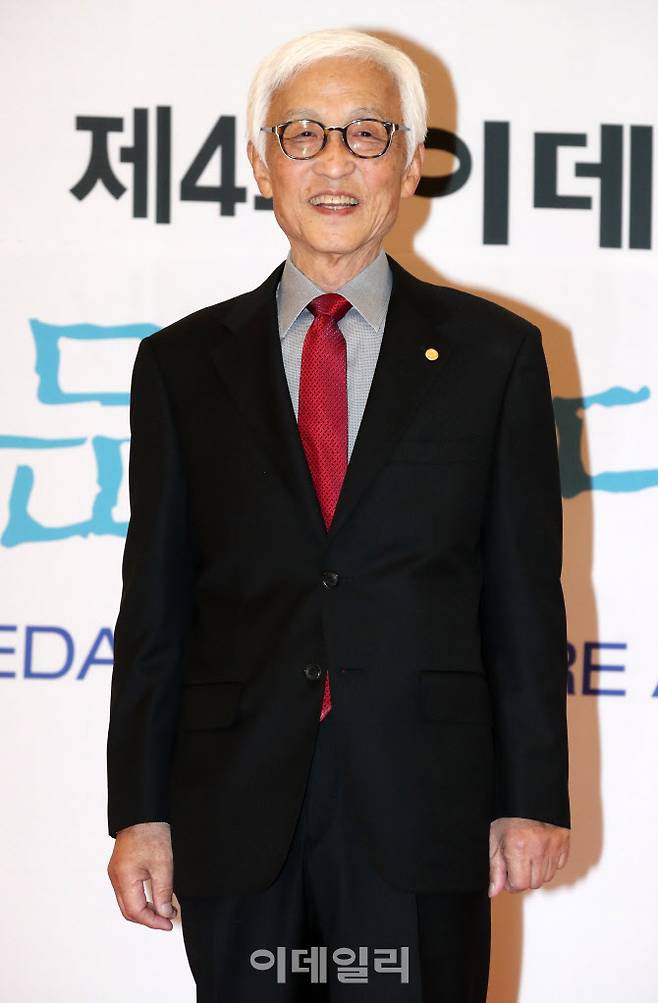 <b>오현경</b> 사망, "60여 년 무대 인생' 연극<b>배우</b> <b>오현경</b>", 1일 <b>별세</b>